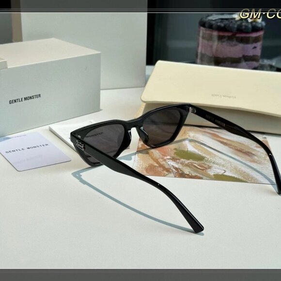 Gentle Monster Cookie Cat-Eye Sunglasses - Black, Like New! main image 9